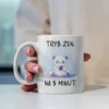 Uroczy kubek z pandą trzymającą telefon z napisem "Tryb zen na 5 minut."